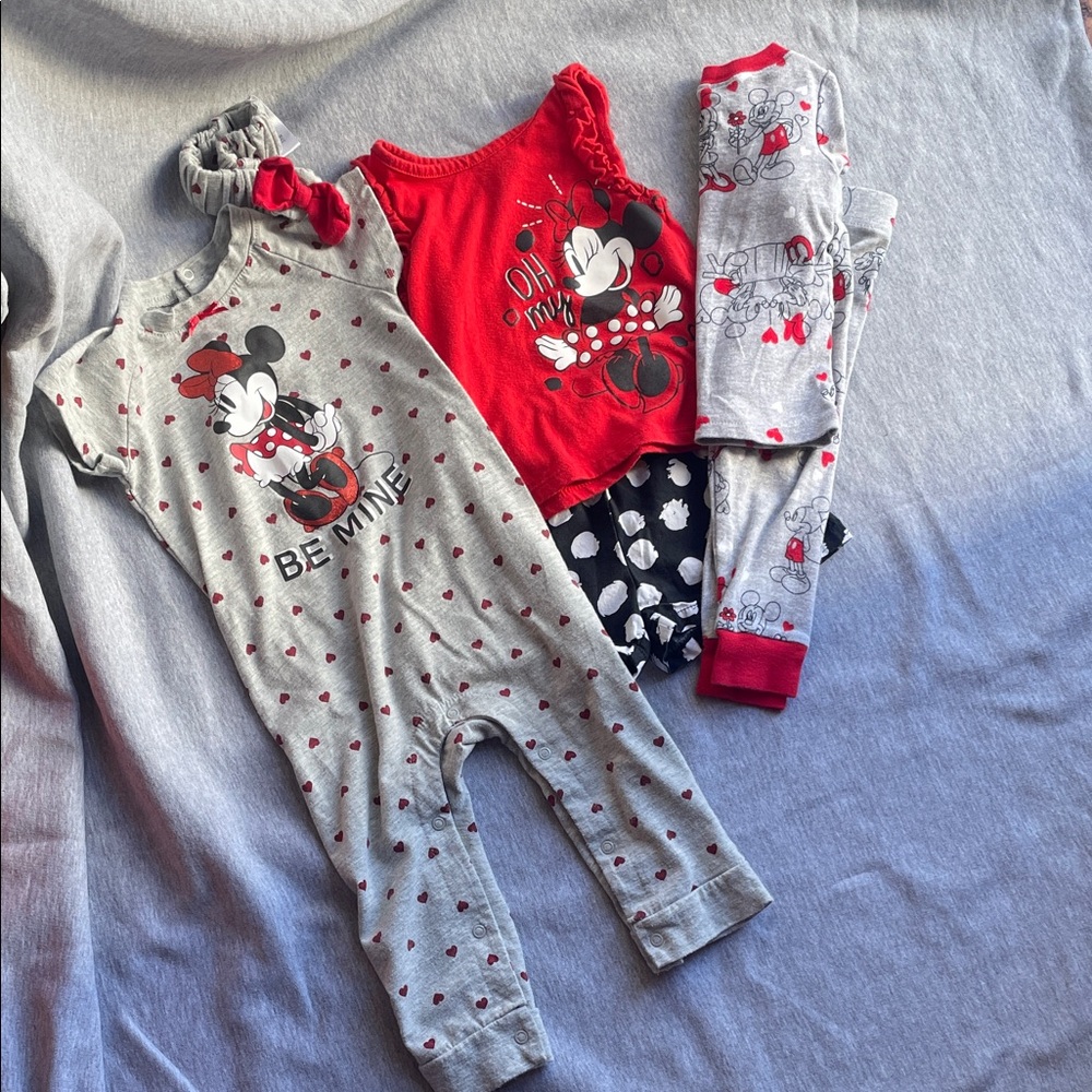 Disney Minnie Mouse clothes lot